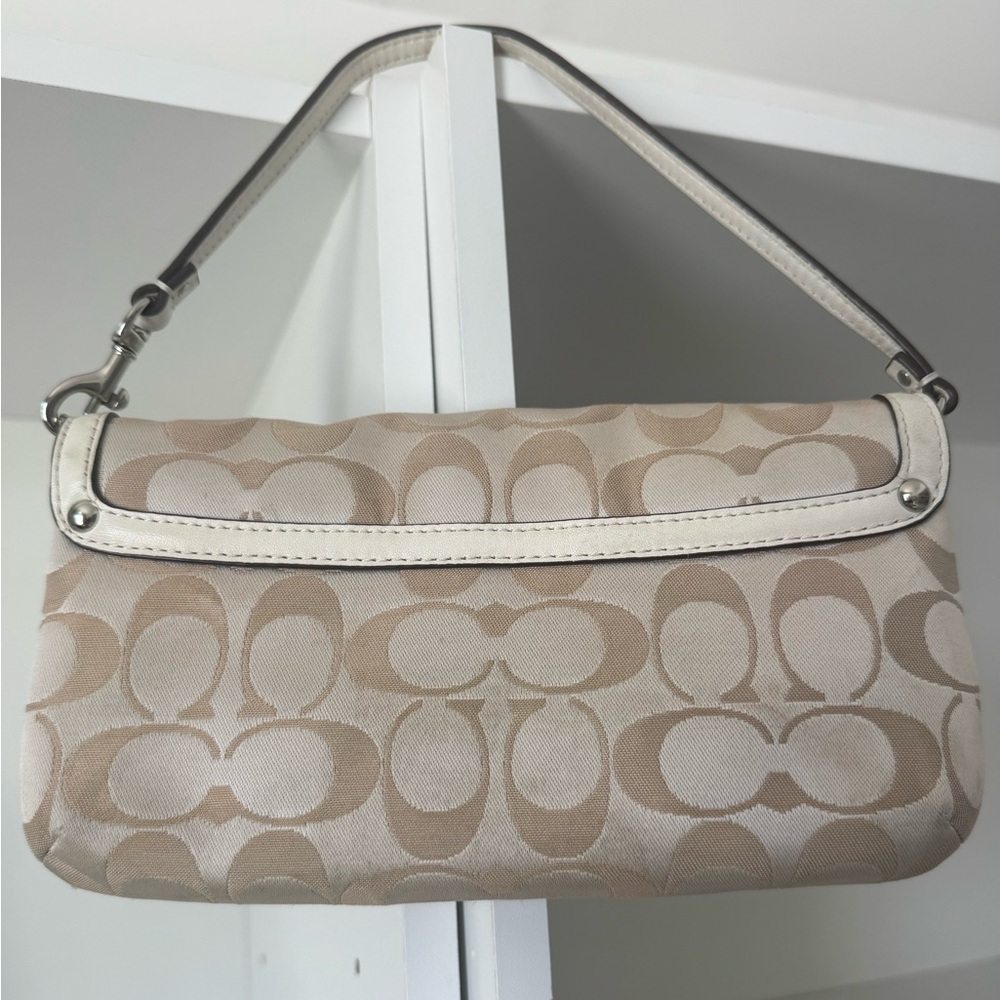 Coach Signature Kristin Flap Handbag Wristlet in Beige and Cream EUC - Picture 2 of 8